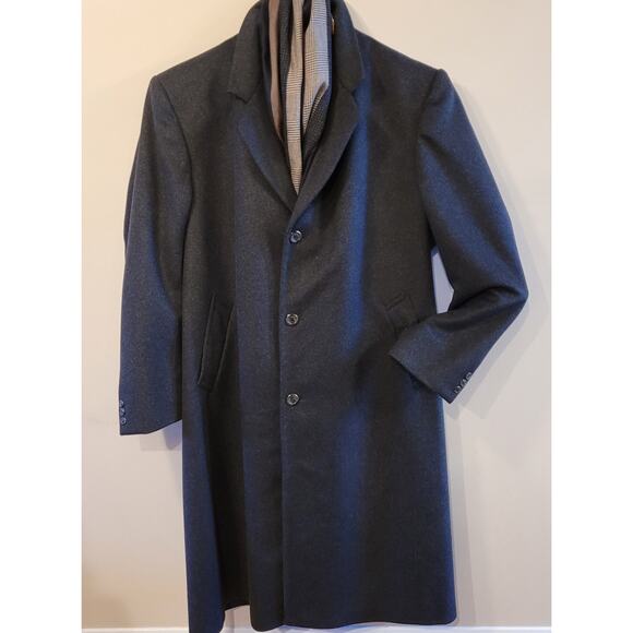 Long Dress Overcoat Mens Cashmere/Wool Blend Size 48 L Top Trench Coat Classy!
